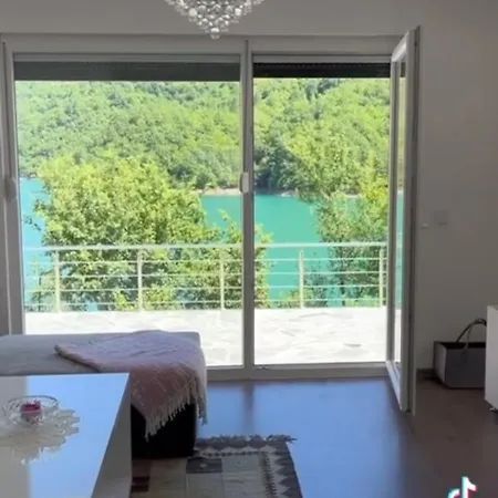 Дом отдыха Jezero Jablanica